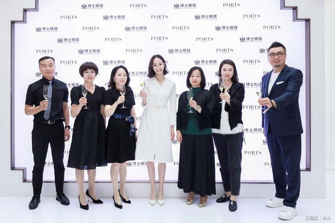 PORTS眼镜2023限时快闪店登陆南昌万象城展现女性眸间优雅风尚(图6)