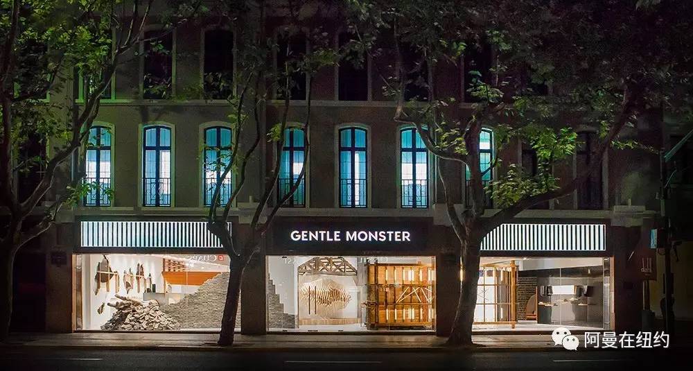 im电竞官网品牌｜从“Gentle Monster”看韩国时尚零售店的精明巧思(图16)