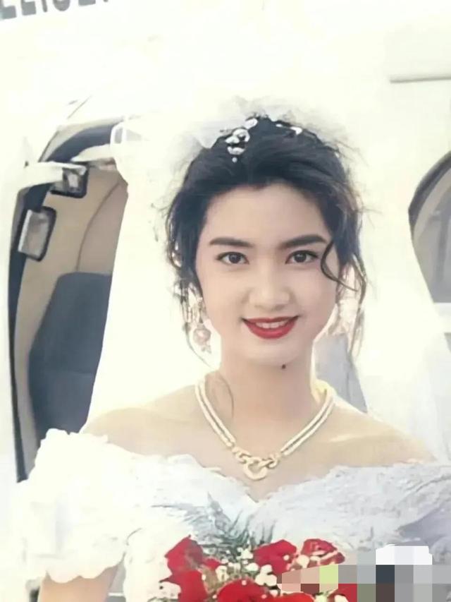 原来她们的女儿都这么大了果然大美女的女儿都是小美女！im电竞网址(图25)